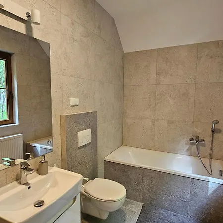 Dom Na Szewcowej Polanie Casa de hóspedes Pewel Wielka